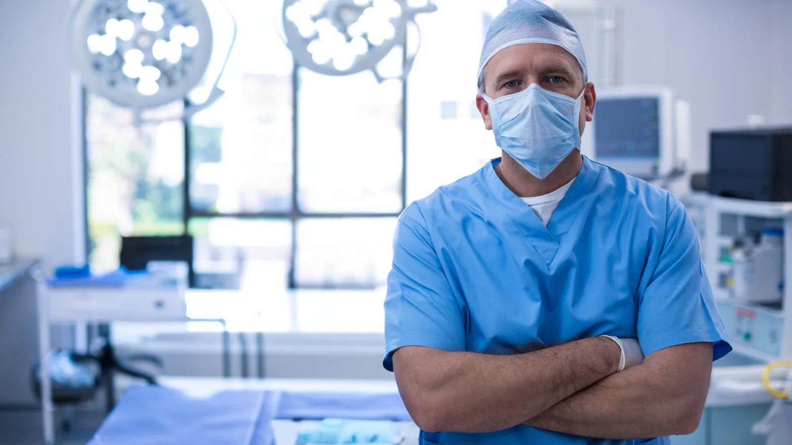 ¿Qué médico trata la obstrucción intestinal?